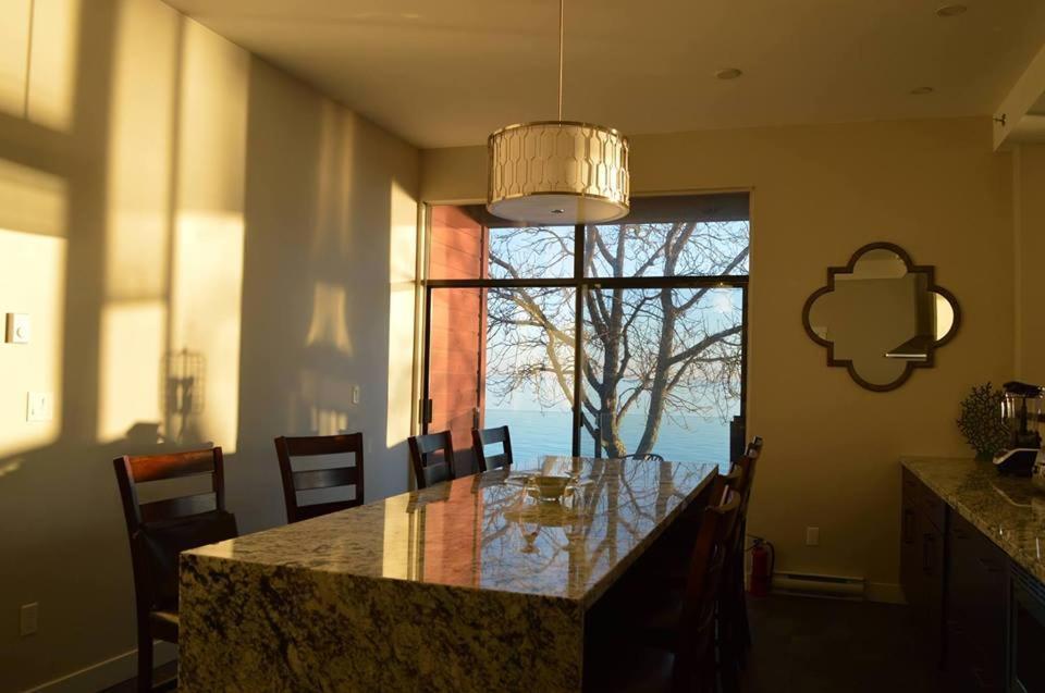 Driftwood Inn シーシェルト エクステリア 写真